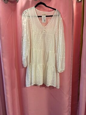 Lucky Brand Cream Eyelet Tiered V-Neck Tunic